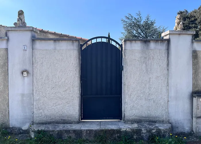 Appartement 4 Personnes Proche Avignon Rochefort-du-Gard